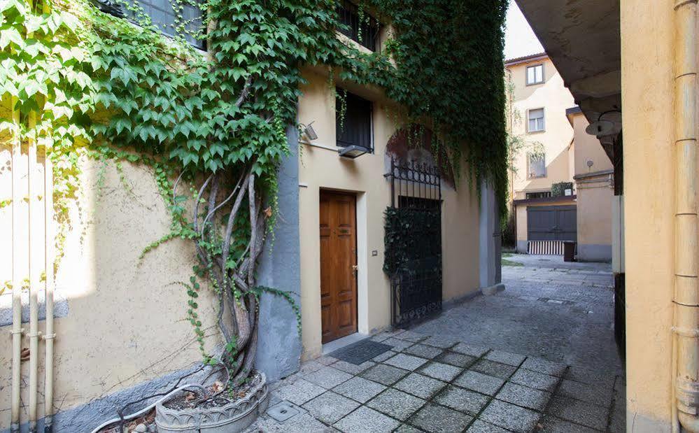 Bed and Breakfast Ekoliving Milán Exterior foto